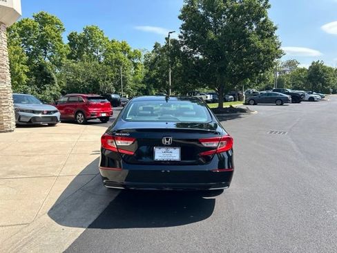 Used 2018 Honda Accord EX-L image 6