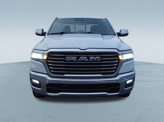 Used 2025 RAM 1500 Laramie video 2