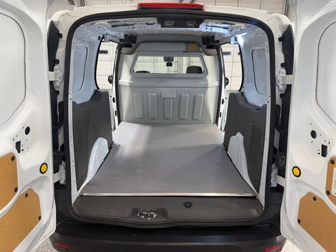 Used 2022 Ford Transit Connect XL image 11