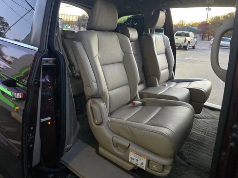 Used 2015 Honda Odyssey EX-L image 38
