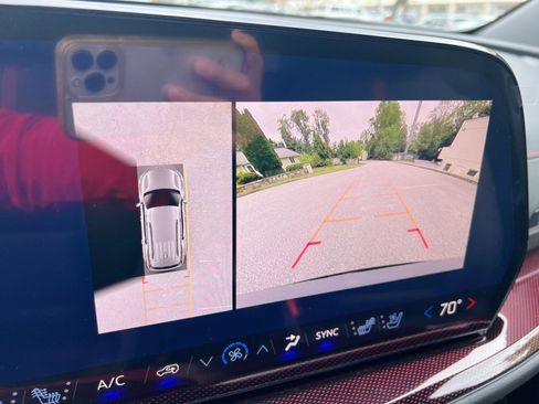 New 2026 Chevrolet Traverse RS image 17