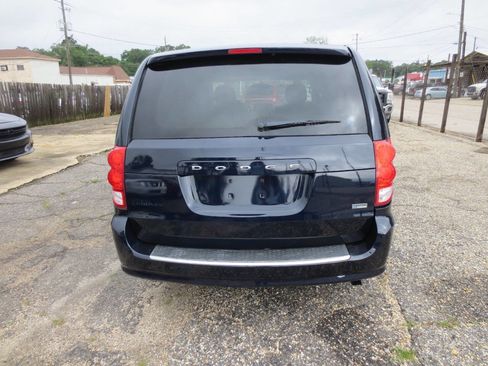 Used 2012 Dodge Grand Caravan SE FWD image 5