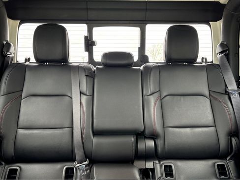 Used 2021 Jeep Gladiator Rubicon image 8