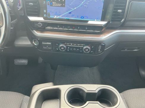 Used 2025 Chevrolet Silverado 2500 LT AWD/4WD image 20