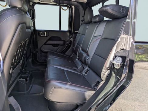 Used 2022 Jeep Gladiator Rubicon w/ Cold Weather Group image 14