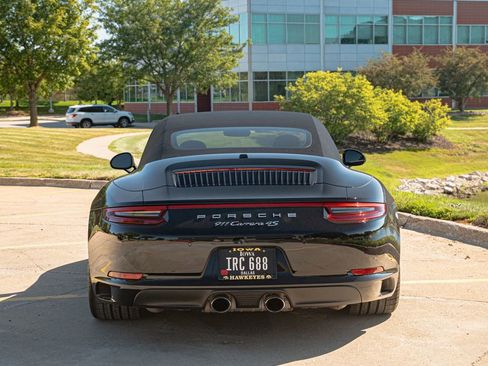Used 2018 Porsche 911 Carrera 4S image 4