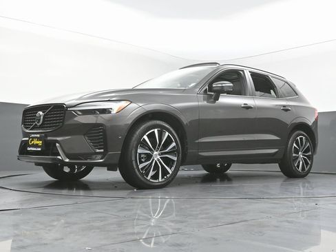 Used 2023 Volvo XC60 B5 Plus image 54