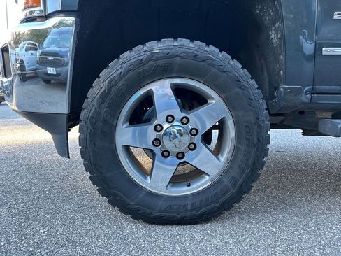 Used 2019 Chevrolet Silverado 2500 LTZ w/ Duramax Plus Package image 6