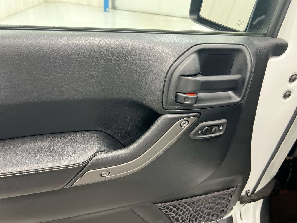 Used 2017 Jeep Wrangler Sport AWD/4WD image 19