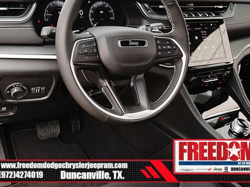 New 2026 Jeep Grand Cherokee Laredo X image 25