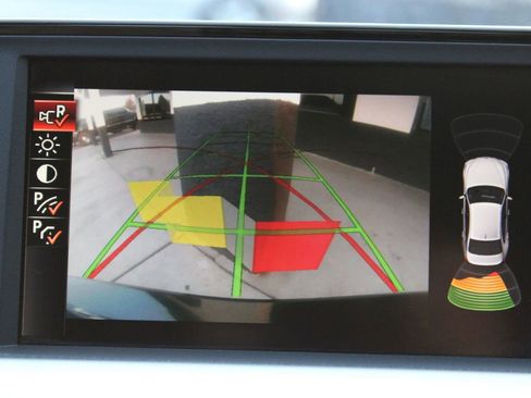 Used 2016 BMW 320i Sedan image 20