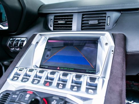 Used 2013 Lamborghini Aventador LP 700-4 image 40