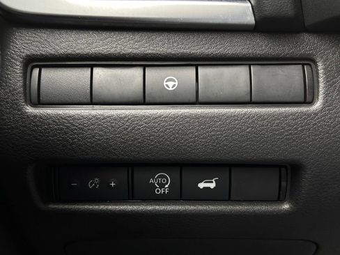 Used 2026 Nissan Rogue SL AWD/4WD image 24