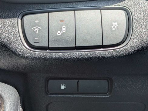 Used 2020 Kia Sorento LX FWD image 28