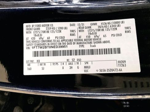 Used 2022 Ford F250 Lariat w/ FX4 Off-Road Package AWD/4WD image 31