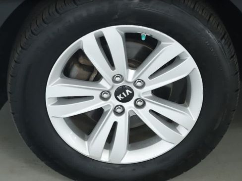 Used 2018 Kia Sportage LX w/ LX Technology Package FWD image 37