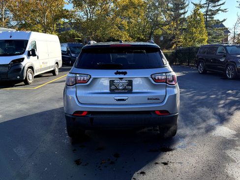 Used 2022 Jeep Compass Altitude image 7