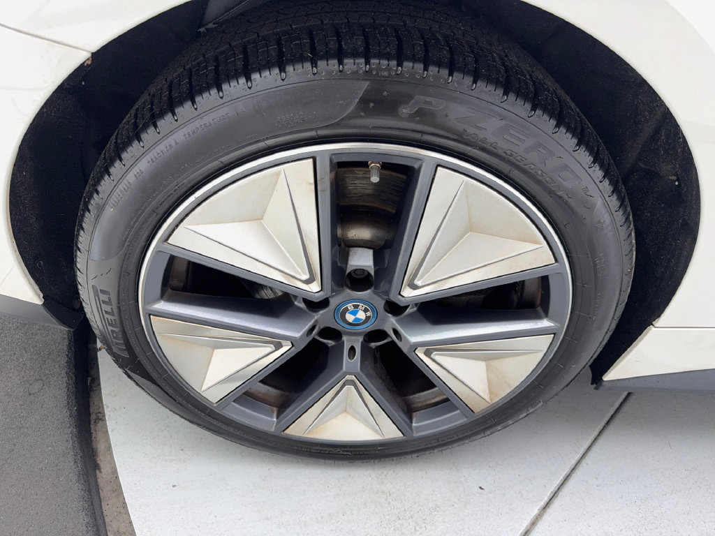 Used 2024 BMW i4 eDrive40 w/ Premium Package RWD image 87