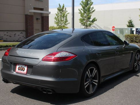 Used 2013 Porsche Panamera GTS image 8