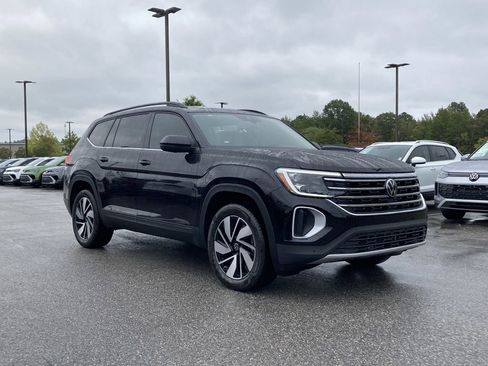 New 2026 Volkswagen Atlas SE image 7