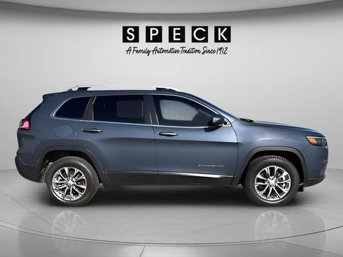 Used 2021 Jeep Cherokee Latitude Plus w/ Mopar Interior Package AWD/4WD image 6