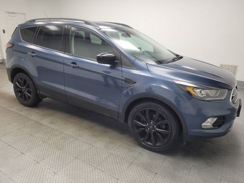 Used 2018 Ford Escape SE w/ SE Sport Appearance Package FWD image 11