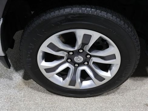 Certified 2022 RAM 1500 Limited image 11