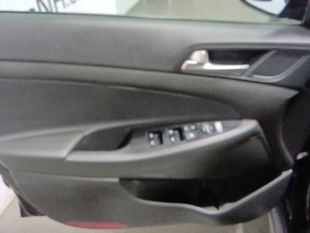 Used 2019 Hyundai Tucson Sport AWD/4WD image 9
