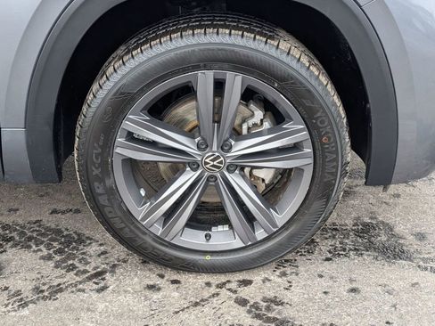 Used 2021 Volkswagen Atlas SE image 15