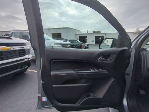 Certified 2022 GMC Canyon AT4 image 22