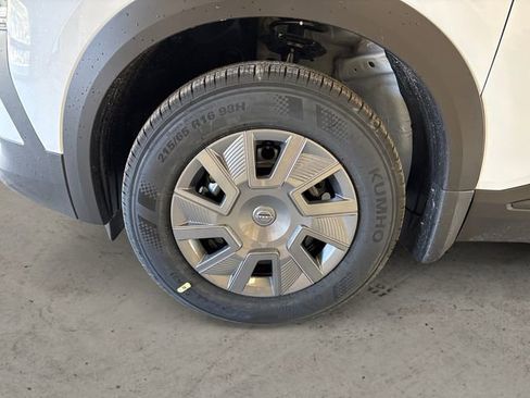 New 2026 Nissan Kicks S image 14