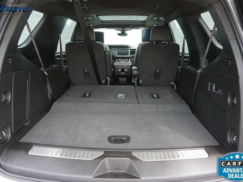 Used 2022 GMC Yukon Denali w/ Denali Ultimate Package AWD/4WD image 19