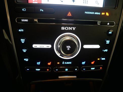 Used 2017 Ford Explorer Sport w/ Equipment Group 401A image 23