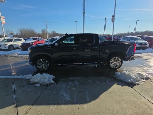 Used 2022 Chevrolet Silverado 1500 LTZ image 5