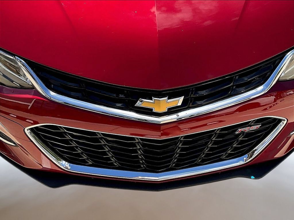 Used 2017 Chevrolet Cruze LT w/ Convenience Package FWD image 32