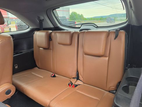 Used 2018 Toyota Highlander Limited Platinum AWD/4WD image 13