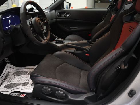 New 2025 Nissan Z NISMO w/ Floor Mat Package image 18