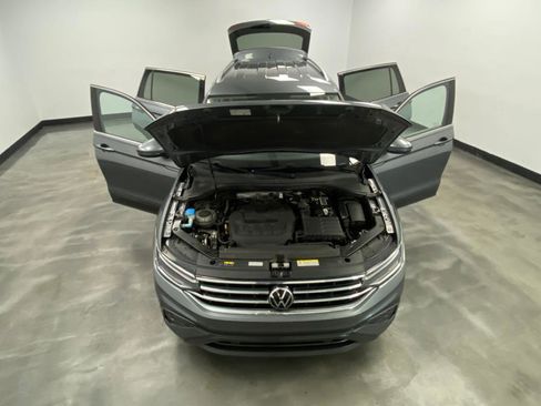 Used 2023 Volkswagen Tiguan SE image 52