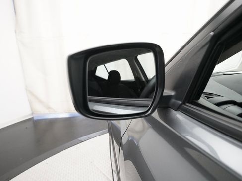 Used 2022 Nissan Kicks S image 24