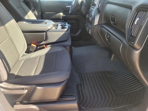 Certified 2024 Chevrolet Silverado 2500 Custom w/ Custom Convenience Package image 10