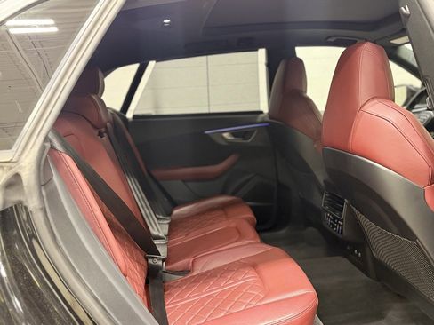 Used 2022 Audi SQ8 Prestige w/ Prestige Package image 34