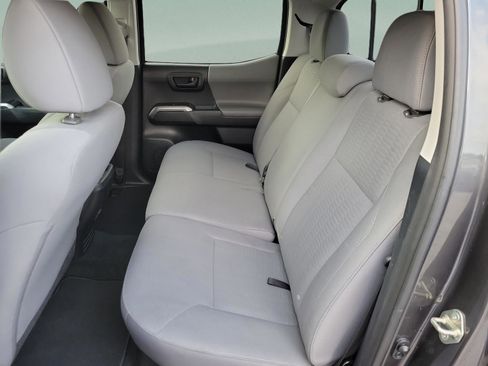 Used 2019 Toyota Tacoma SR5 image 9