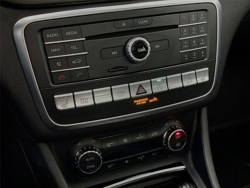 Used 2018 Mercedes-Benz GLA 250 4MATIC image 20