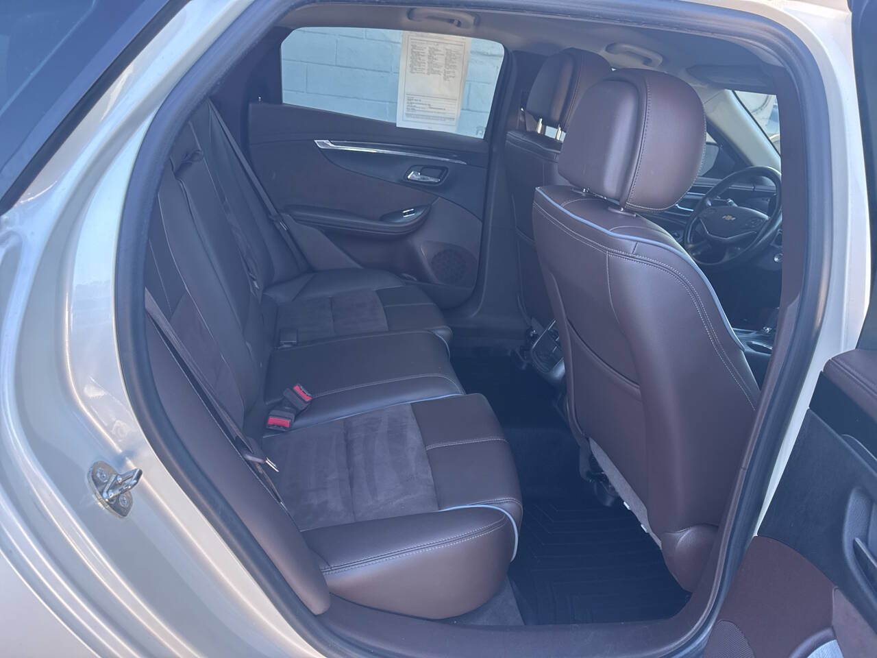 Used 2014 Chevrolet Impala LT w/ Premium Seating Package FWD image 21