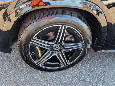 Certified 2025 Mercedes-Benz GLE 580 4MATIC image 9