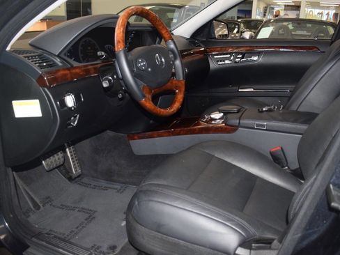 Used 2011 Mercedes-Benz S 550 image 22