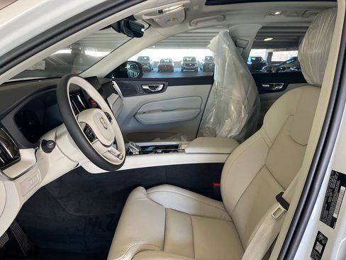 New 2026 Volvo XC60 T8 Ultra w/ Protection Package Premier AWD/4WD image 10