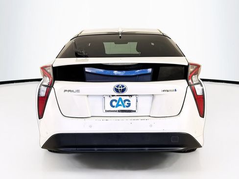 Used 2017 Toyota Prius Two w/ Prius Two Safety Plus Package FWD image 6