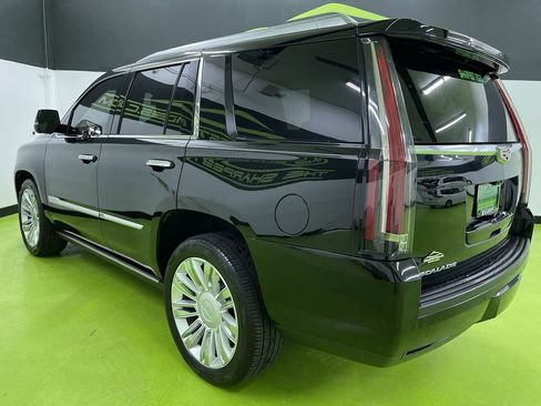 Used 2020 Cadillac Escalade Platinum image 7