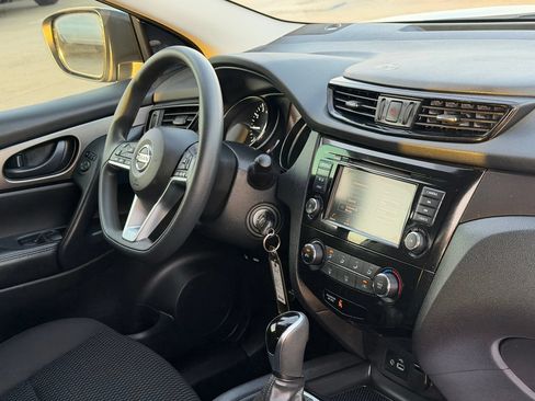 Used 2020 Nissan Rogue Sport S AWD/4WD image 35